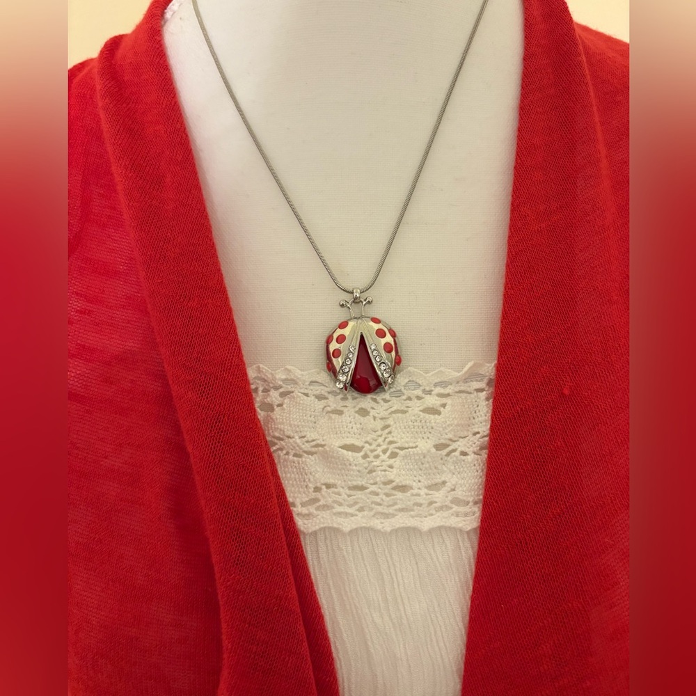 Red cardigan. Perfect for office . Light enough for warmer days of fall - Picture 5 of 5
